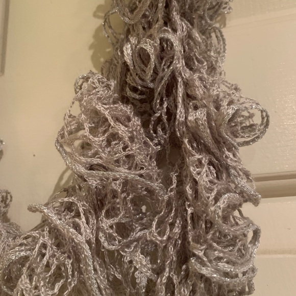 Handmade Gray Sparkly Ruffled Scarf - Picture 3 of 3
